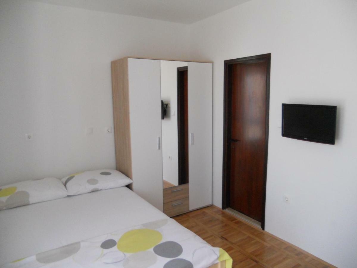 Apartments Krzelj Vodice Exterior foto